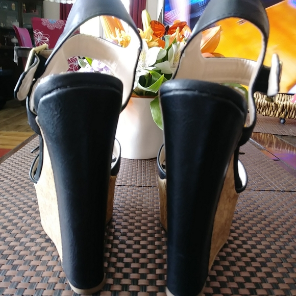 Charlotte Russo wedges E.U.C. - Picture 4 of 13